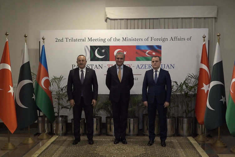 Pakistan, Türkiyə və Azərbaycan xarici işlər nazirlərinin birgə görüşü olub - FOTO